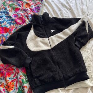 Nike Sportswear Big Swoosh Reversible Sherpa Fleece Jacket Black White BQ6546